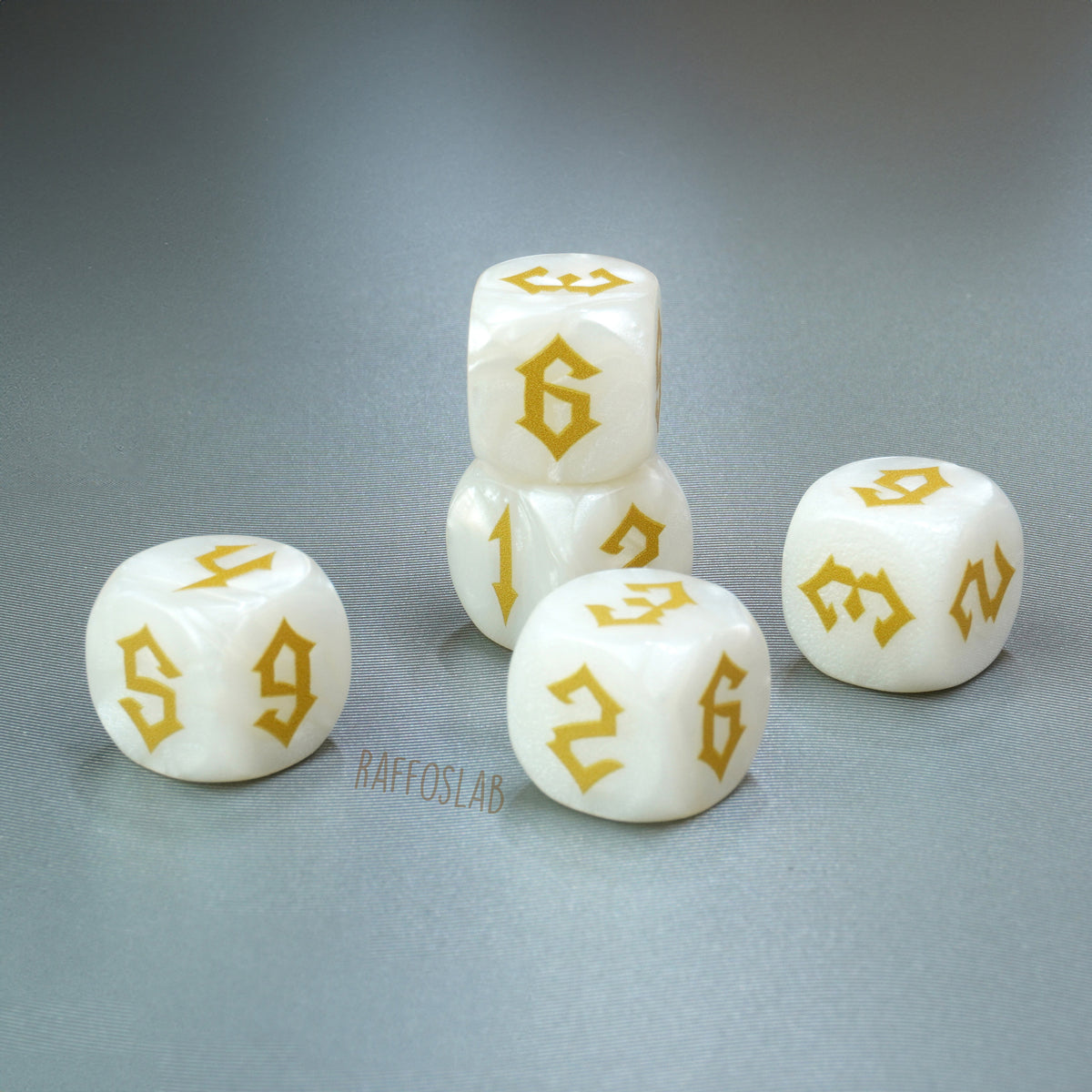 The Spire - D6 bianco