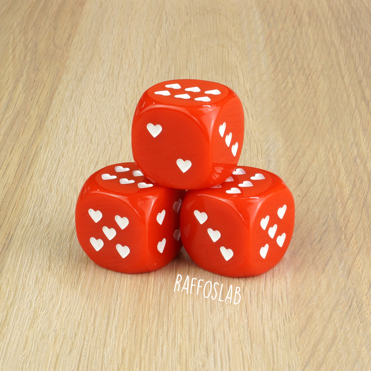 Six white hearts- D6 Curvy