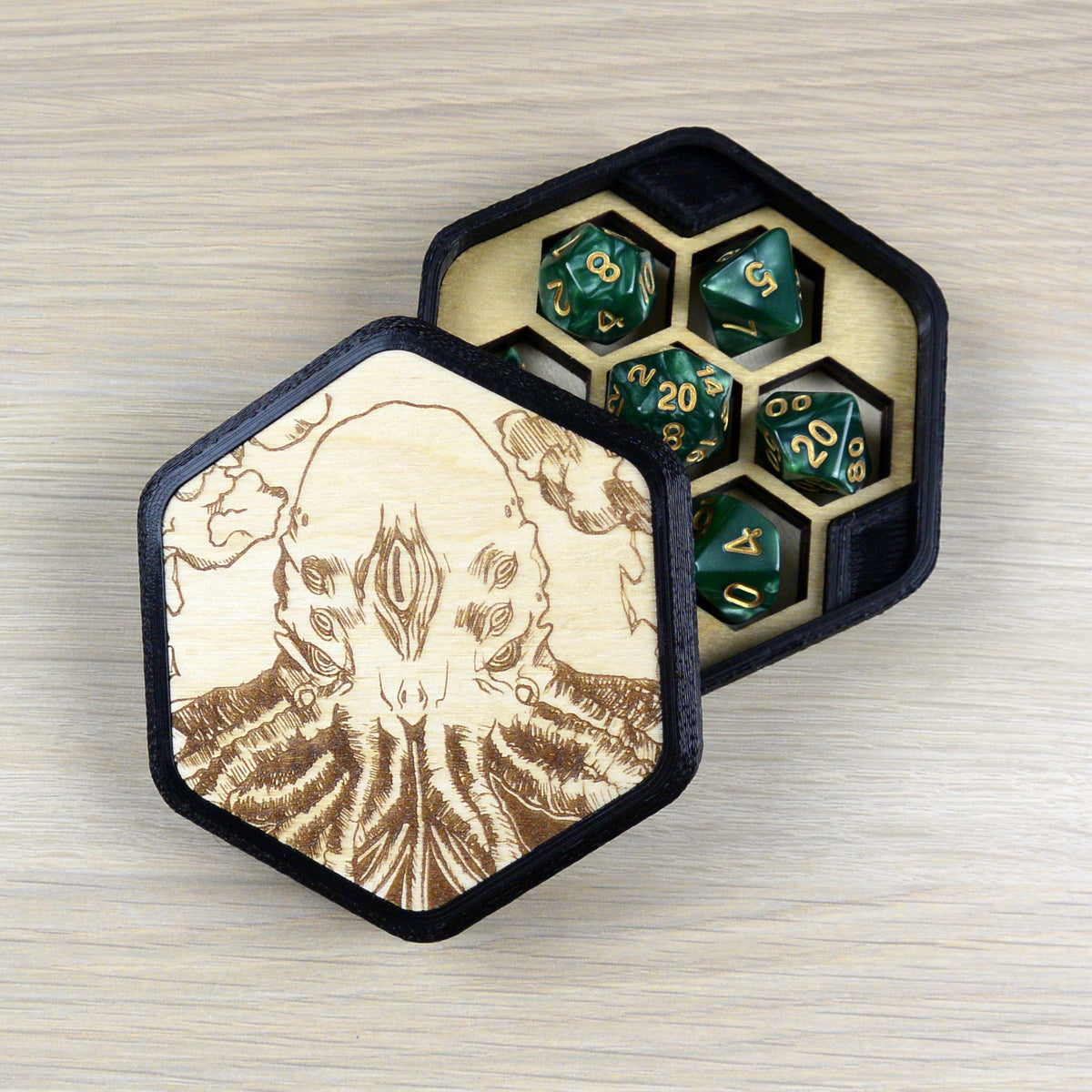 Porta dadi Esagonale - Il Risveglio di Cthulhu